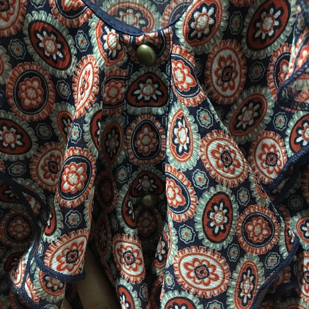 SOLD HeartSoul❤️blouse. - Picture 4 of 5